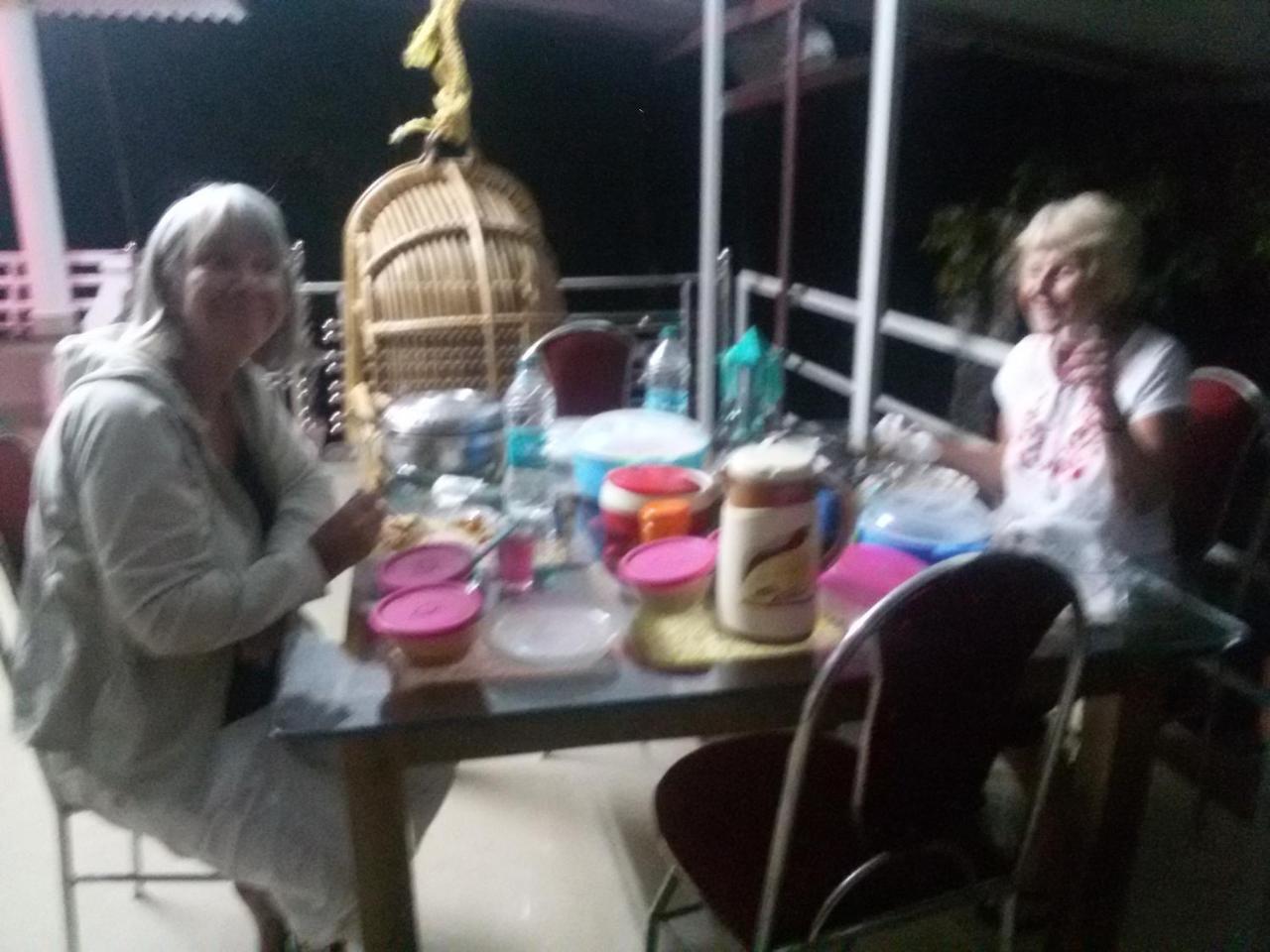Mount Spring Valley Homestay Thekkady Buitenkant foto